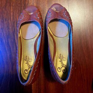 Size 7 Brown Leather Pumps with decorative stitching